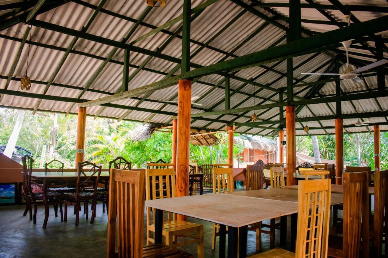 Sarada Beach Resort Tissamaharama Exterior foto
